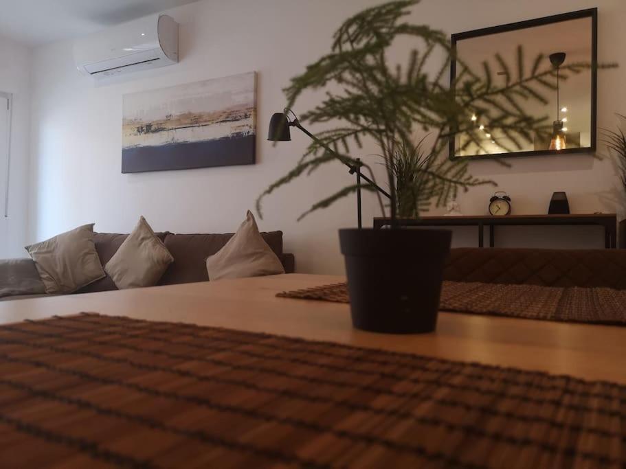 New Alexandra Apartment, 2 Min 40 Sec From Beach 拉马他 外观 照片